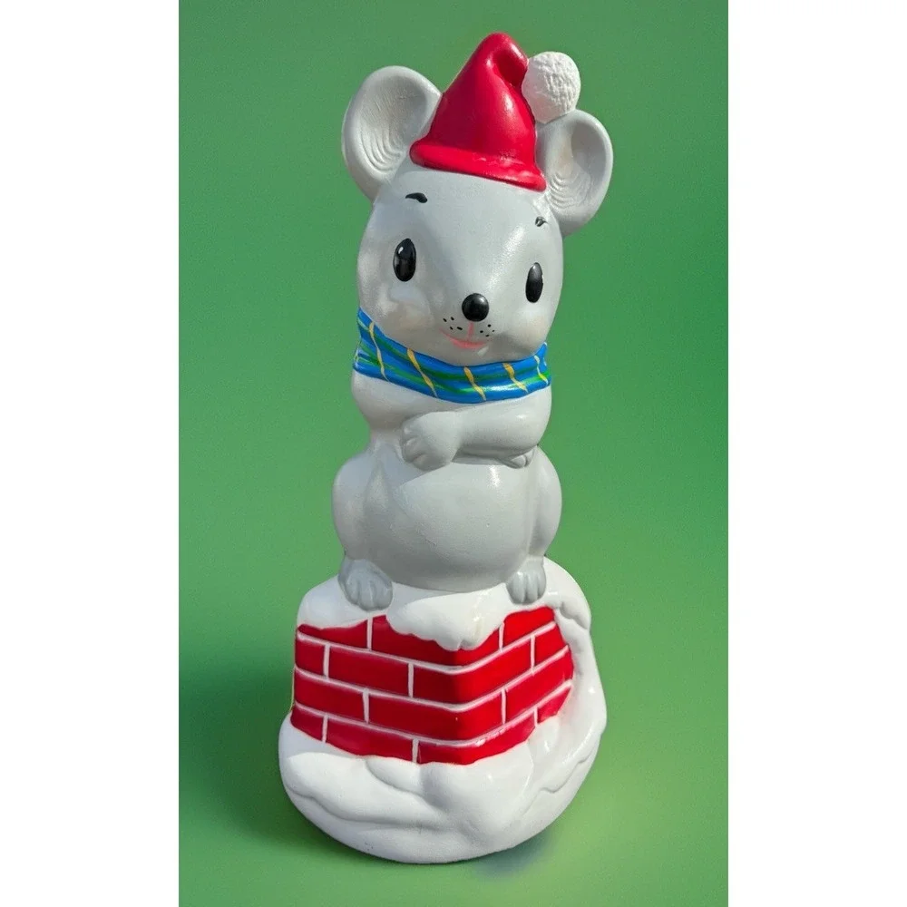 VTG 70s Ceramic Christmas Musical Wind Up Mouse On Chimney Decor 12 3/8
